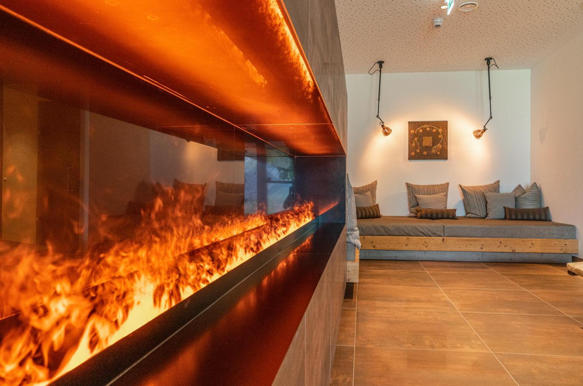 Skylodge Alpine Homes Haus im Ennstal Bagian luar foto